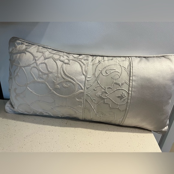 Grey pillowcases - Picture 3 of 3